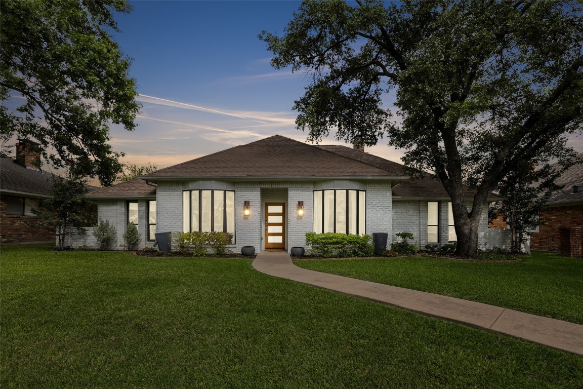 7609 Arborgate Street Dallas TX 75231