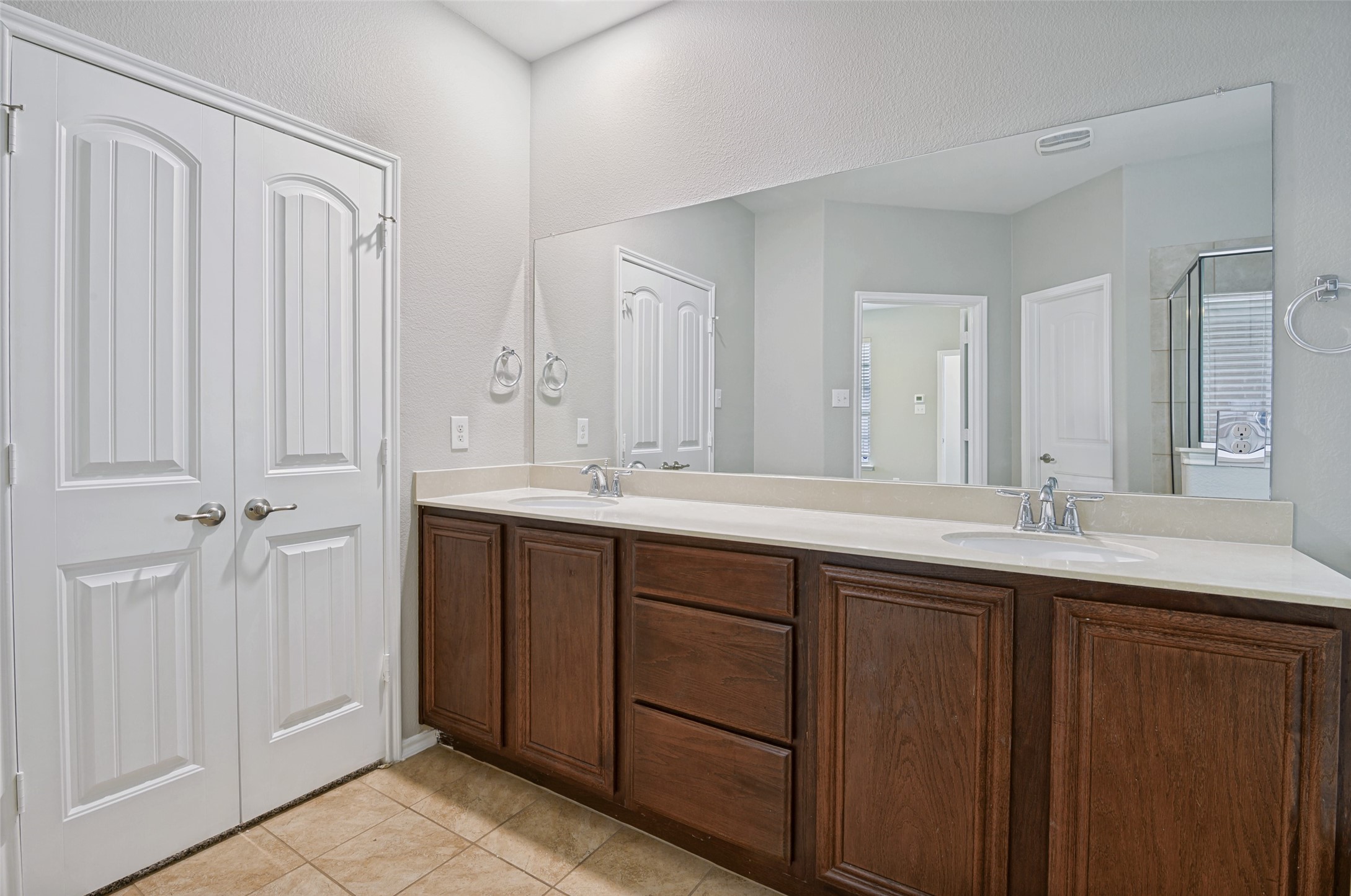 209 Riverdell Court Lancaster TX 75146