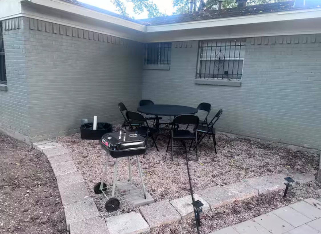 3915 Ambrose Drive Dallas TX 75241
