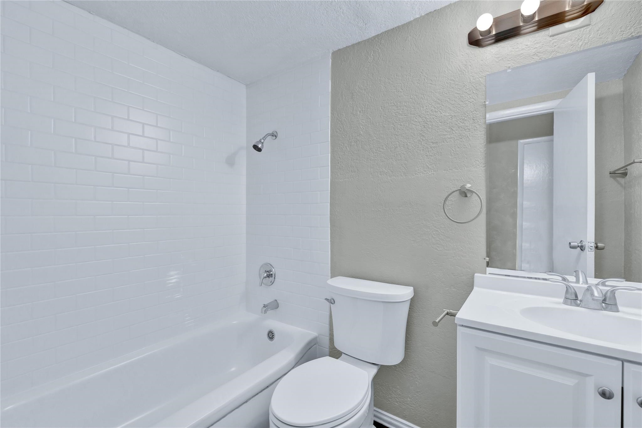 4208 Huckleberry Circle Dallas TX 75216