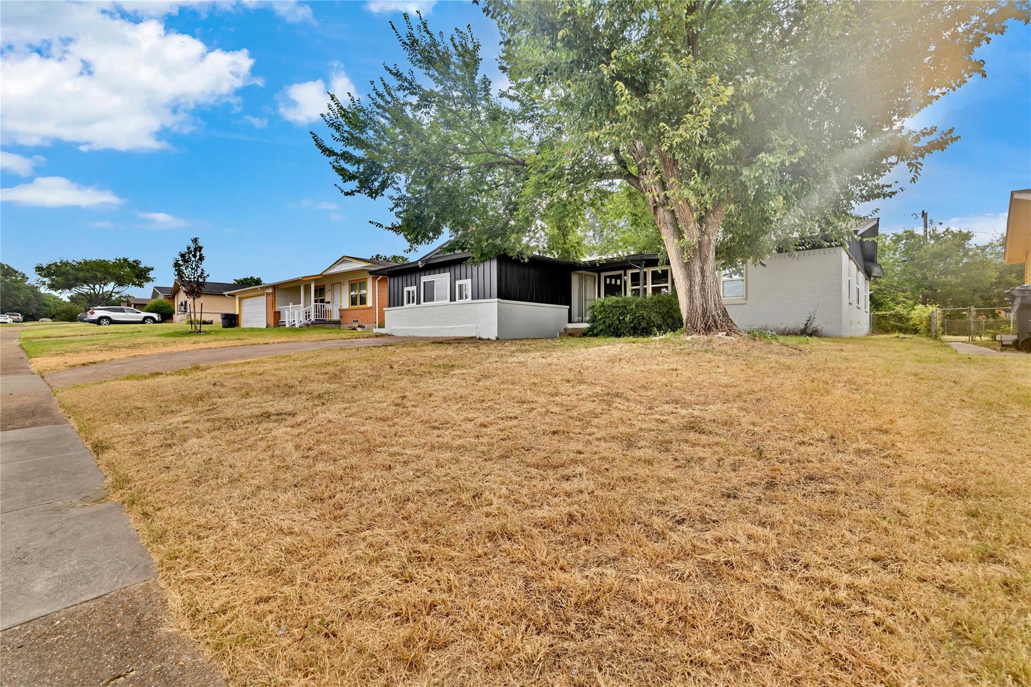 4208 Huckleberry Circle Dallas TX 75216