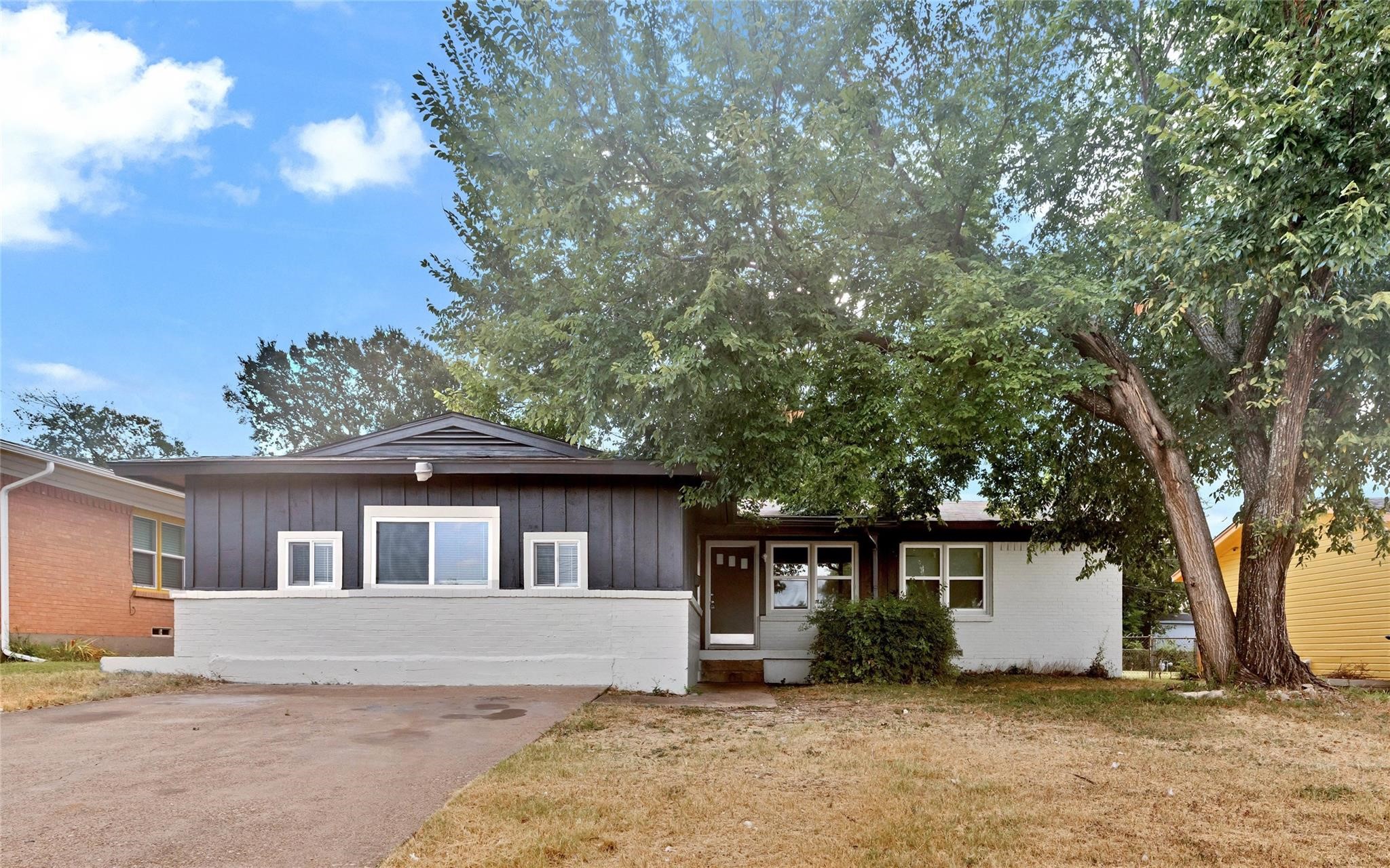 4208 Huckleberry Circle Dallas TX 75216