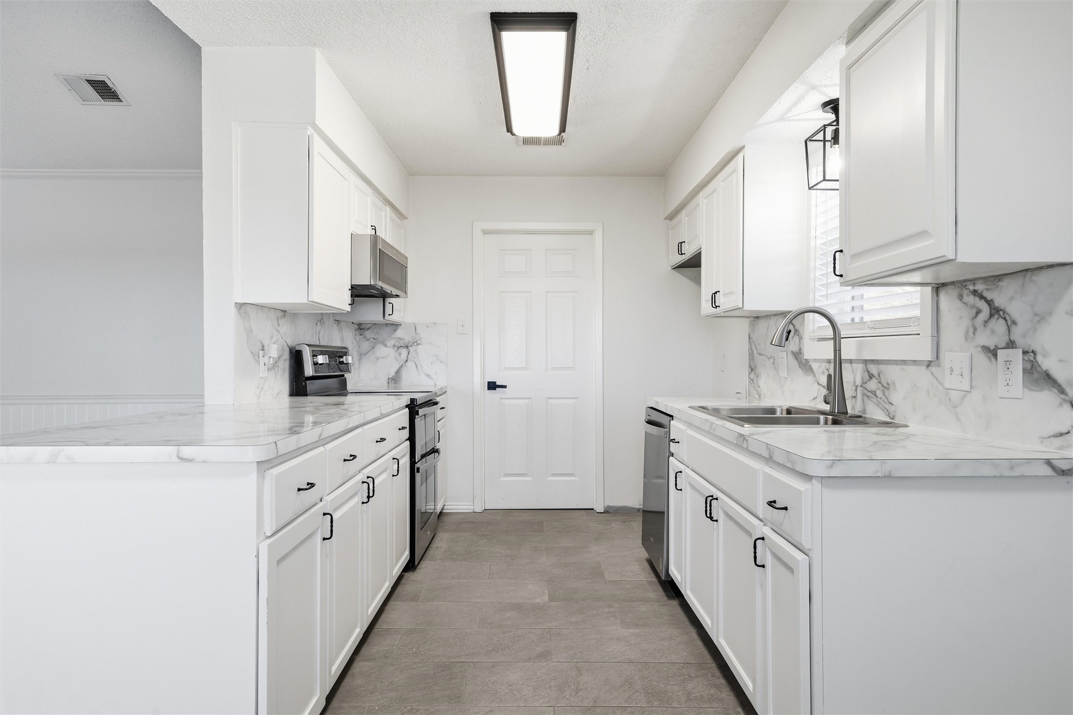 922 Vail Highlands Drive Hewitt TX 76643