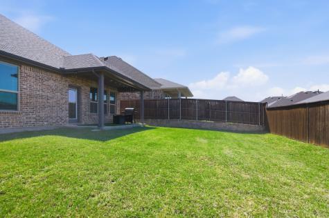 4727 Bluffview Drive Haltom City TX 76137