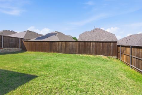 4727 Bluffview Drive Haltom City TX 76137
