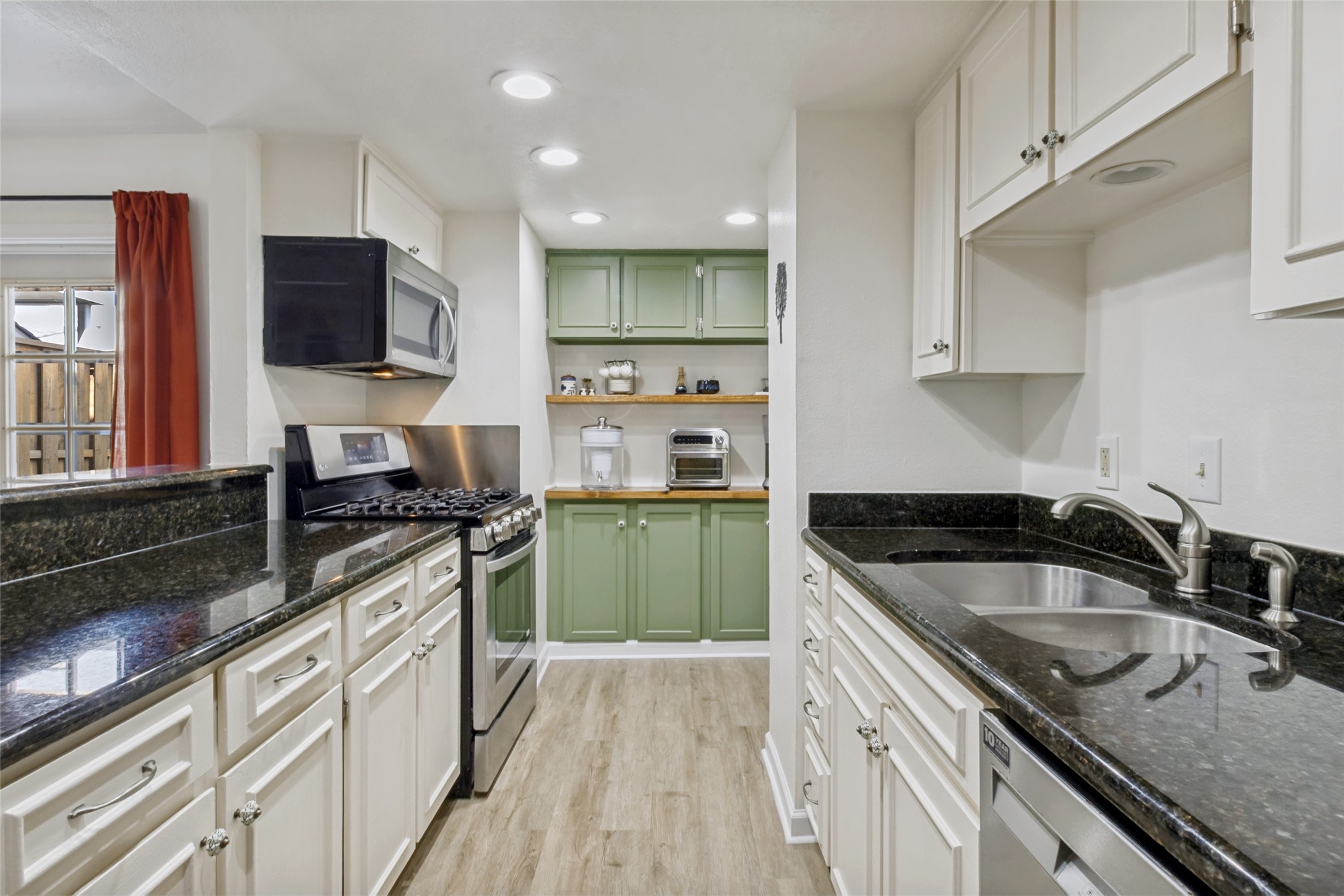 15910 Coolwood Drive Dallas TX 75248
