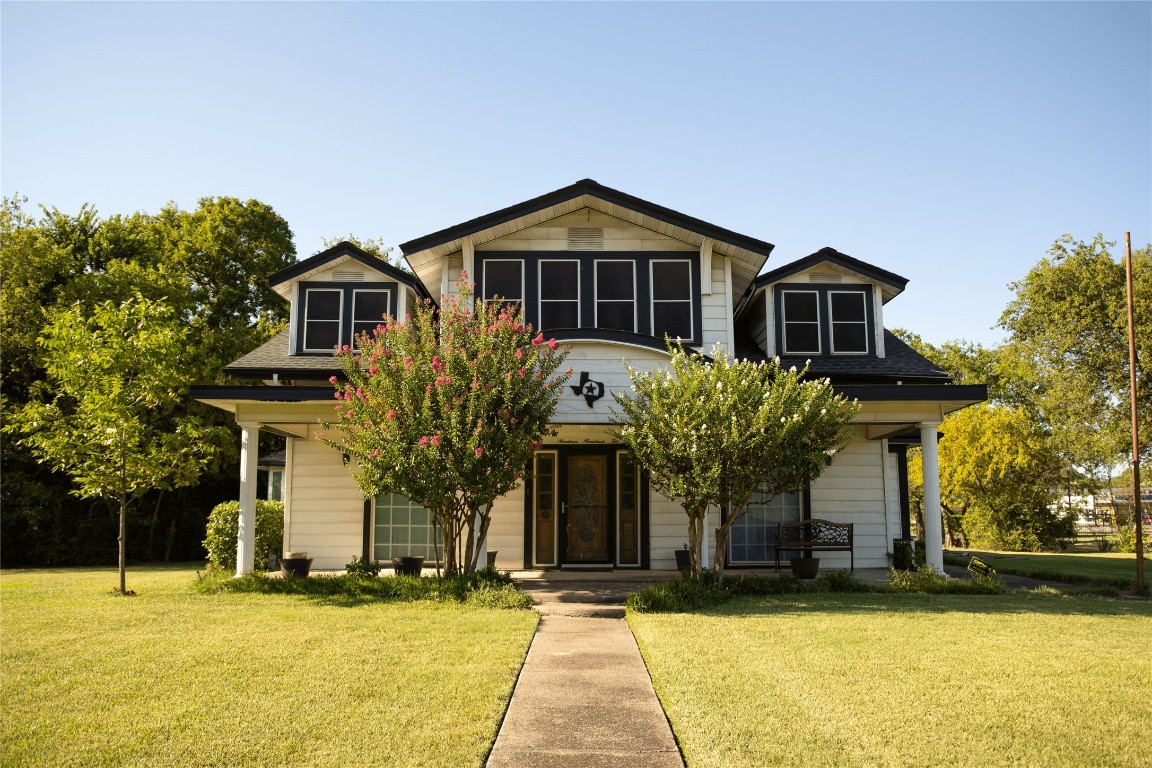1902 Fort Worth Street Grand Prairie TX 75050