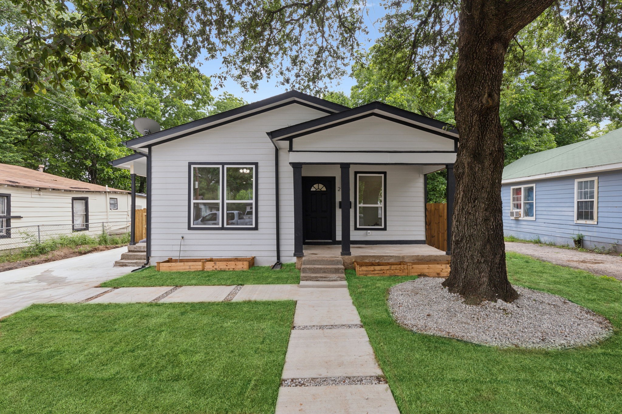 2904 Valentine Street Dallas TX 75215