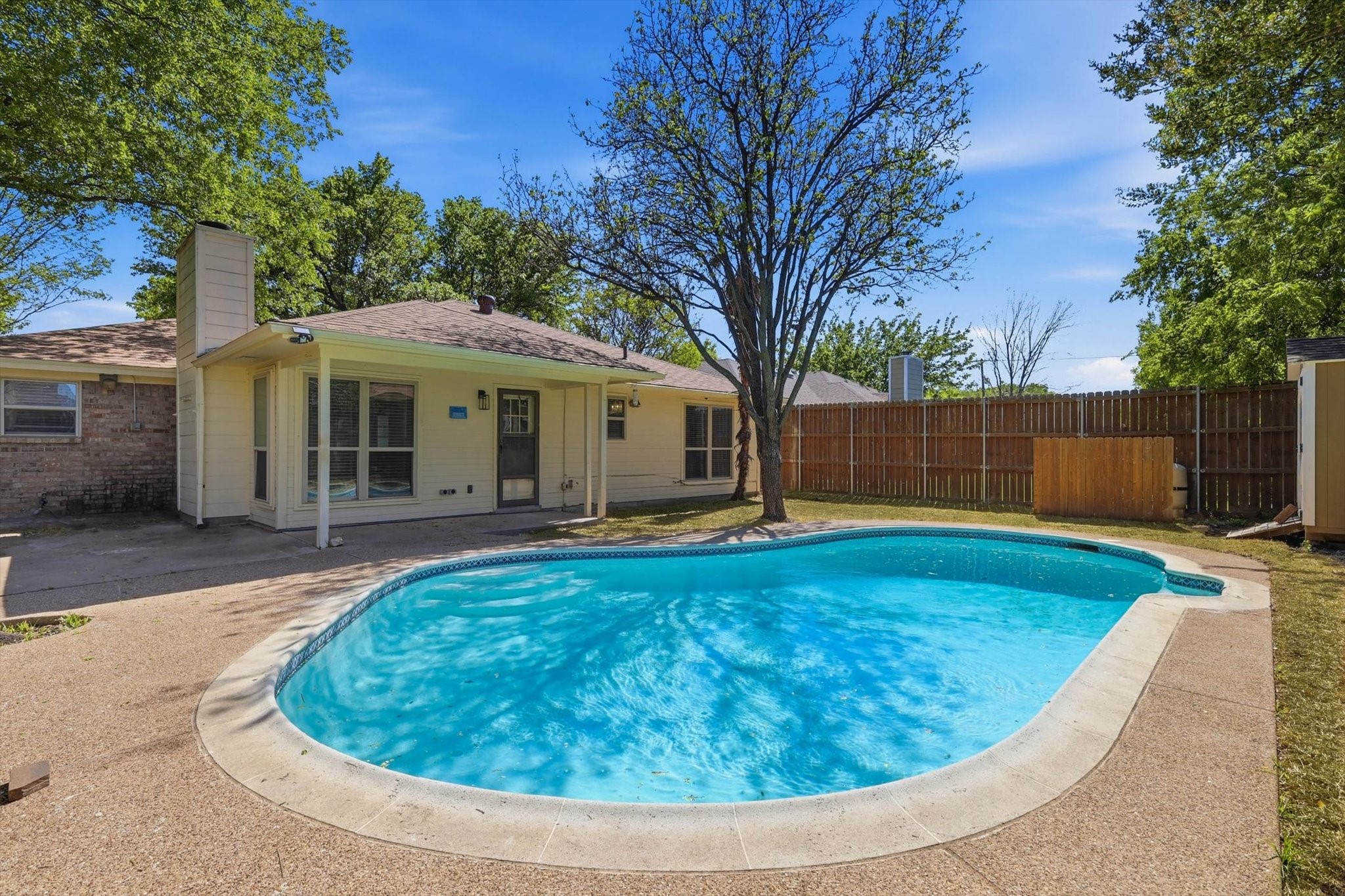1140 W Hills Terrace Saginaw TX 76179