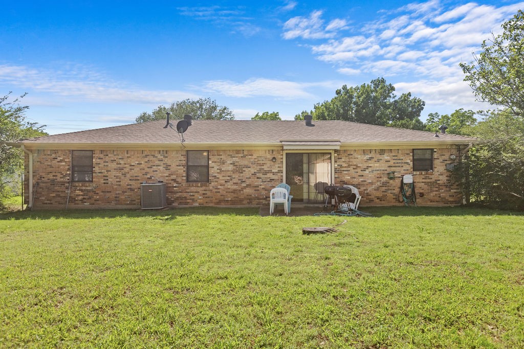 2022 Jerry Avenue Denison TX 75020