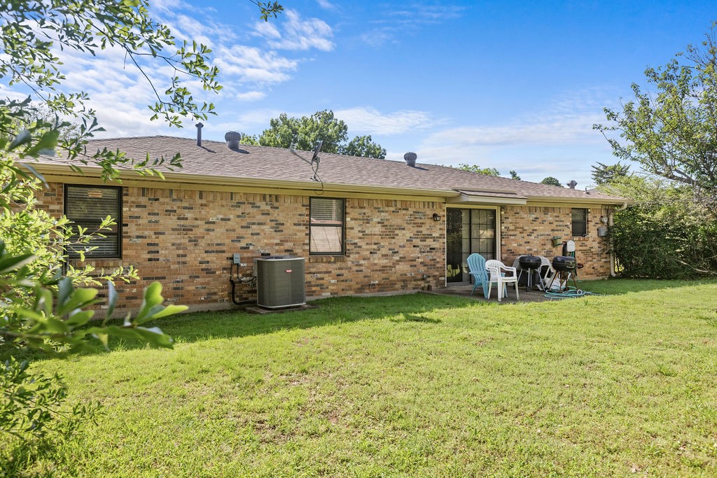 2022 Jerry Avenue Denison TX 75020