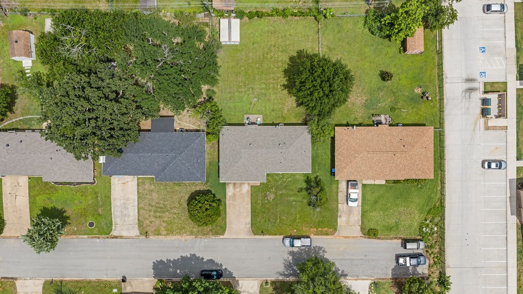 2022 Jerry Avenue Denison TX 75020