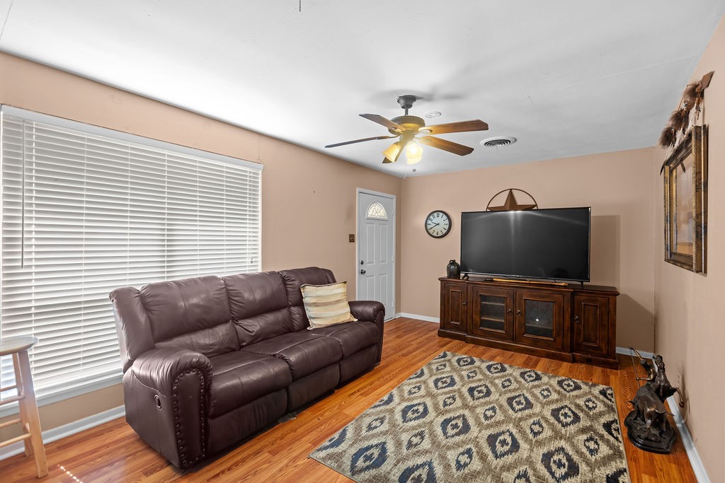2022 Jerry Avenue Denison TX 75020