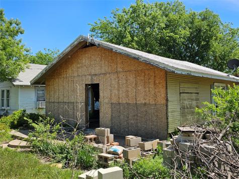 1008 Lackey Street Brownwood TX 76801