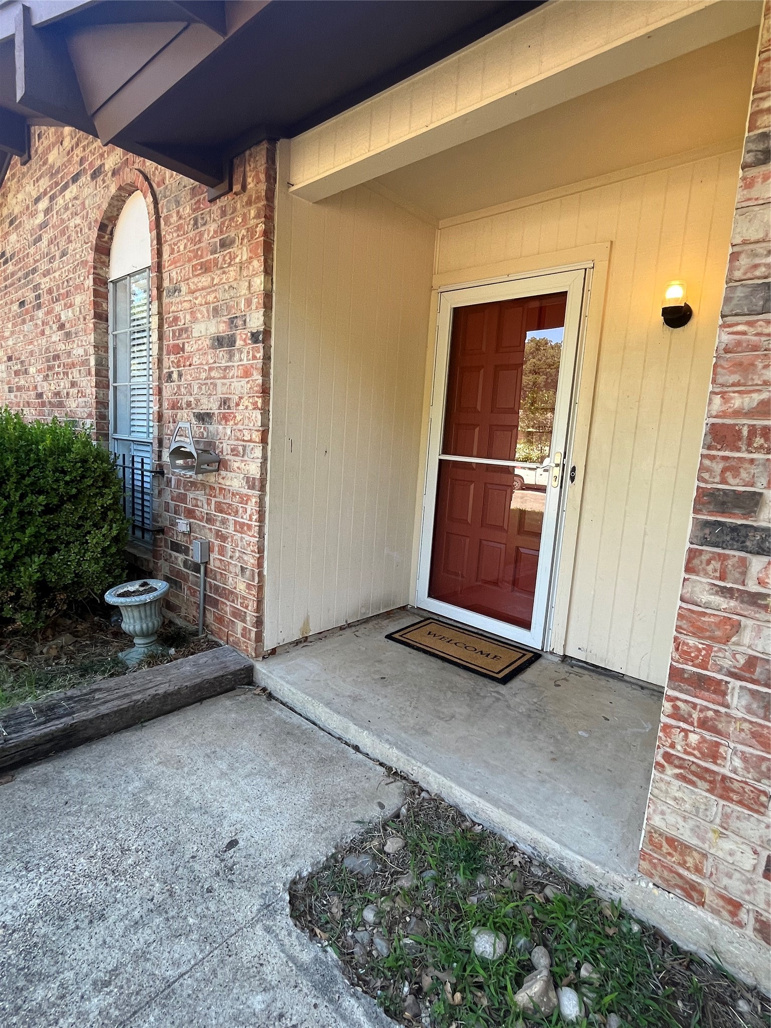 2302 Mercedes Road Denton TX 76205