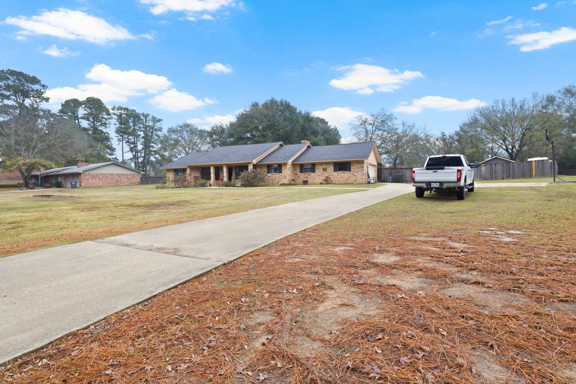 195 County Road 4164 Pittsburg TX 75686