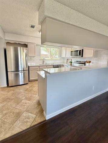 2621 Bayberry Lane Euless TX 76039
