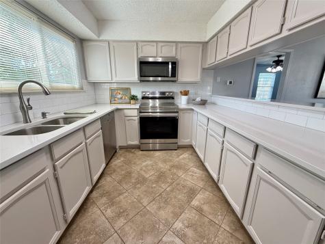 2621 Bayberry Lane Euless TX 76039