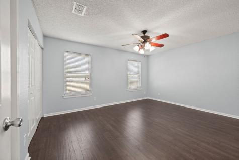 2621 Bayberry Lane Euless TX 76039