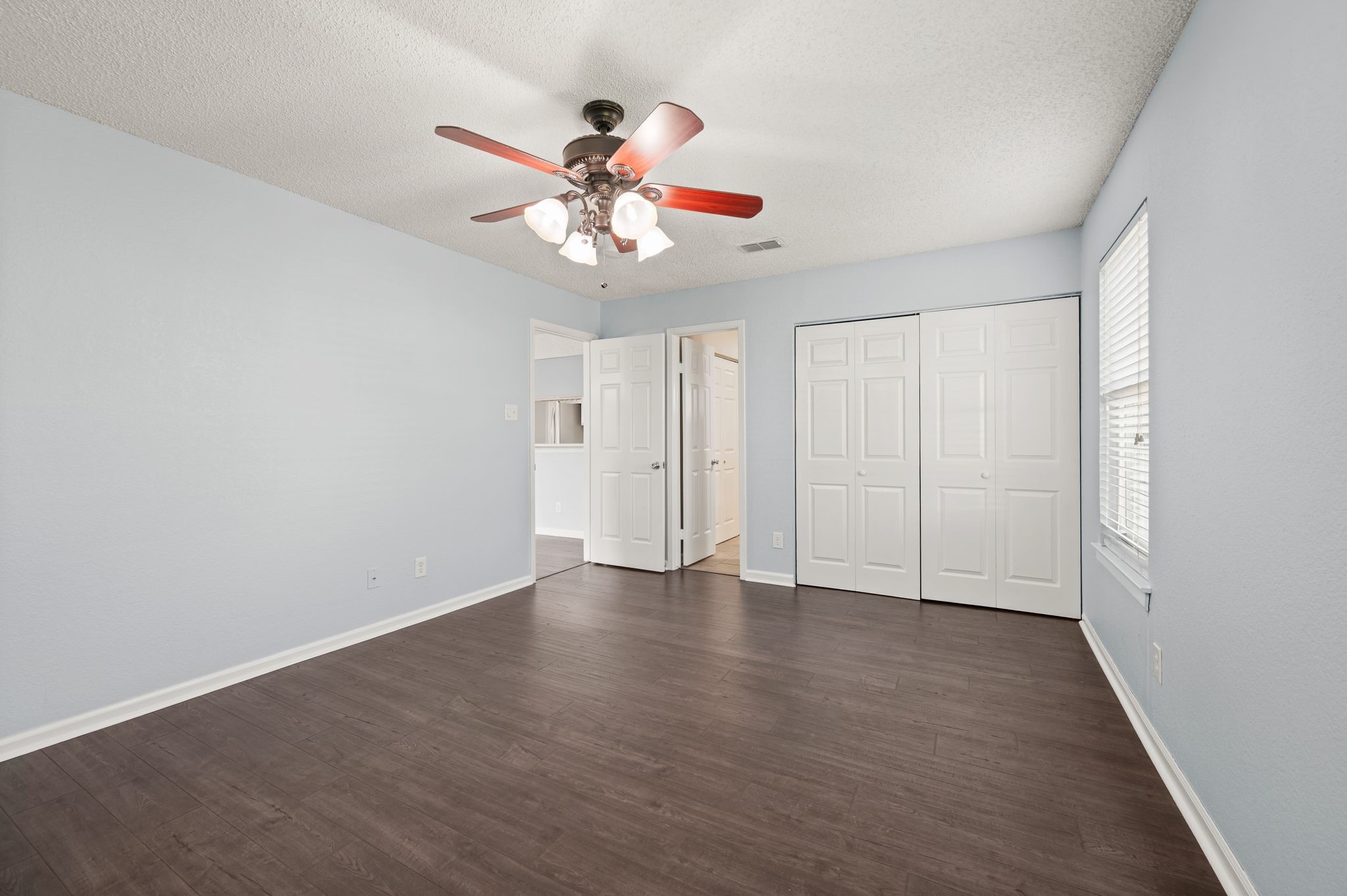 2621 Bayberry Lane Euless TX 76039