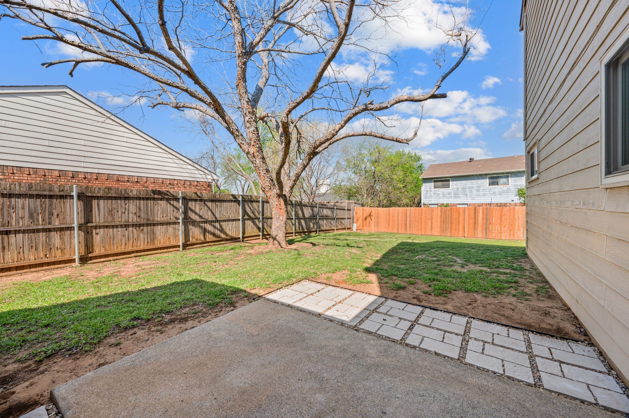 2621 Bayberry Lane Euless TX 76039