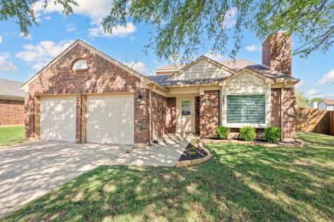 2621 Bayberry Lane Euless TX 76039