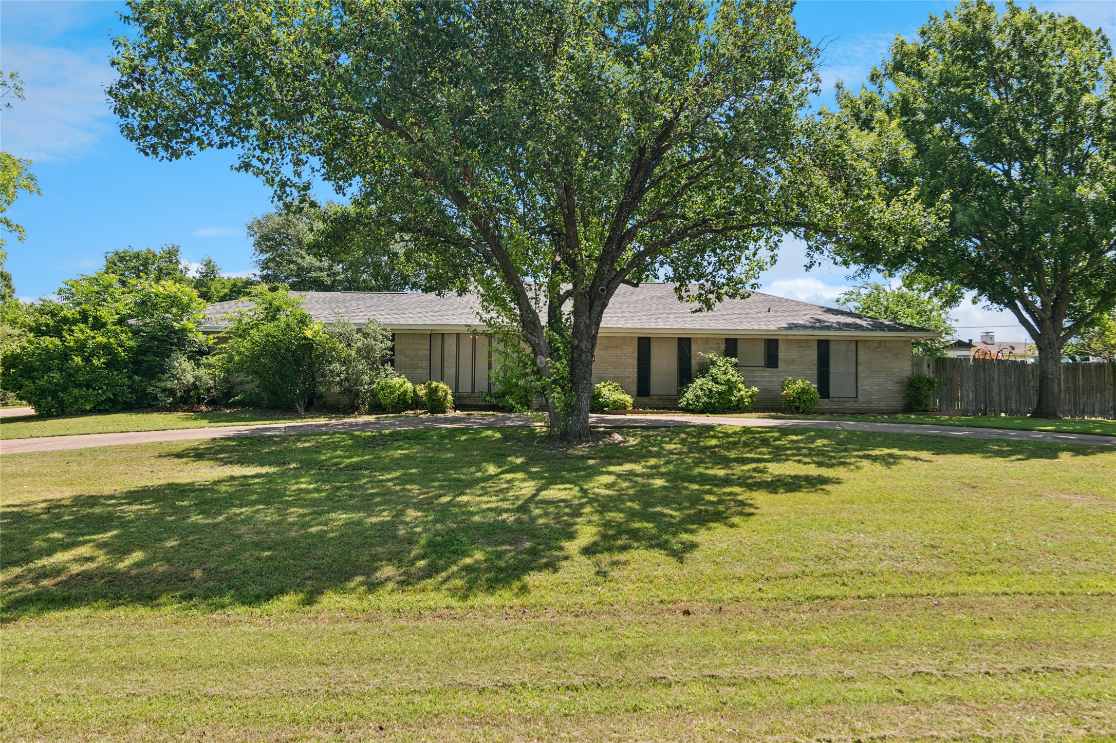 130 Clinton Lane Midlothian TX 76065