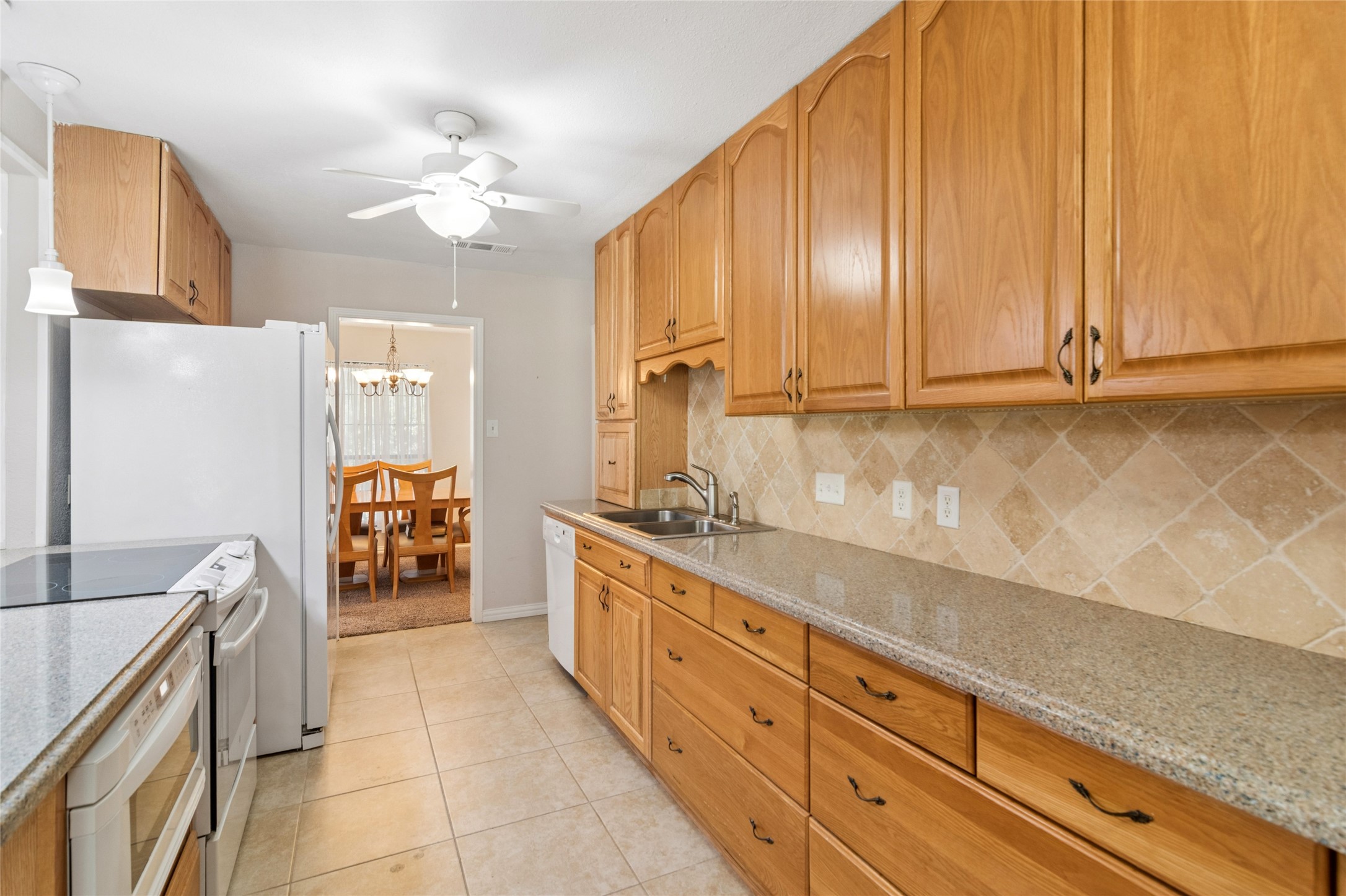 130 Clinton Lane Midlothian TX 76065