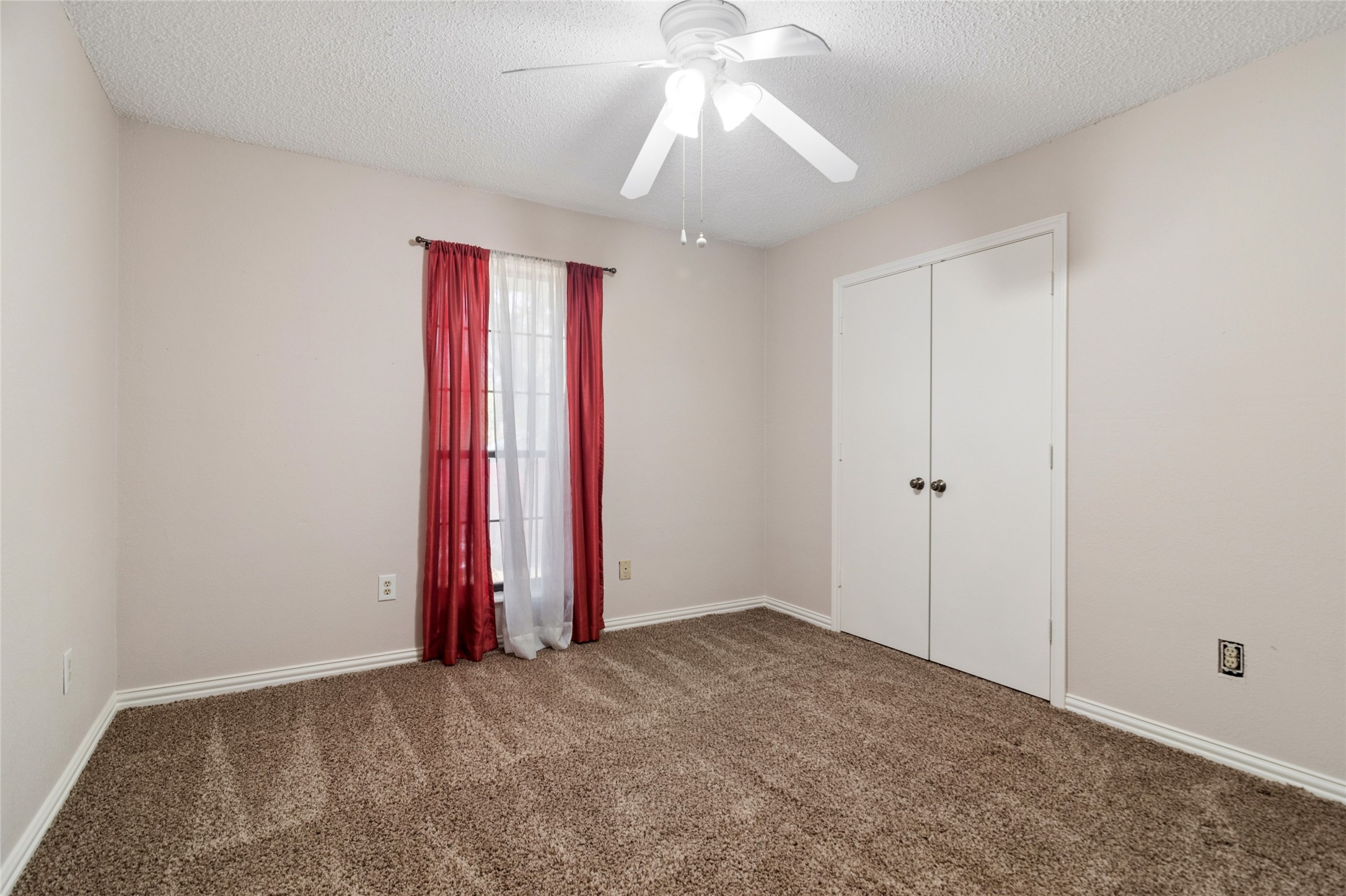130 Clinton Lane Midlothian TX 76065