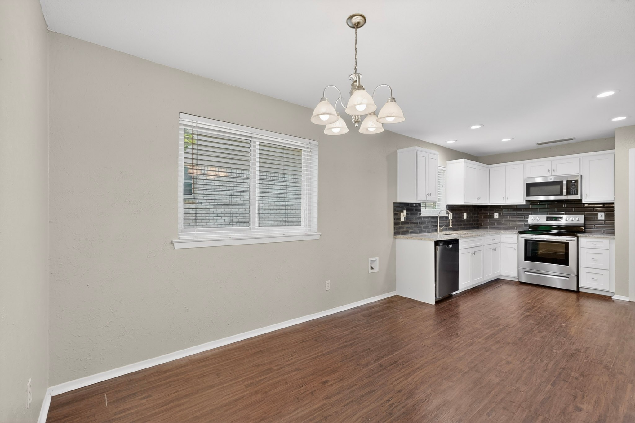 1620 Glenhill Lane Lewisville TX 75077