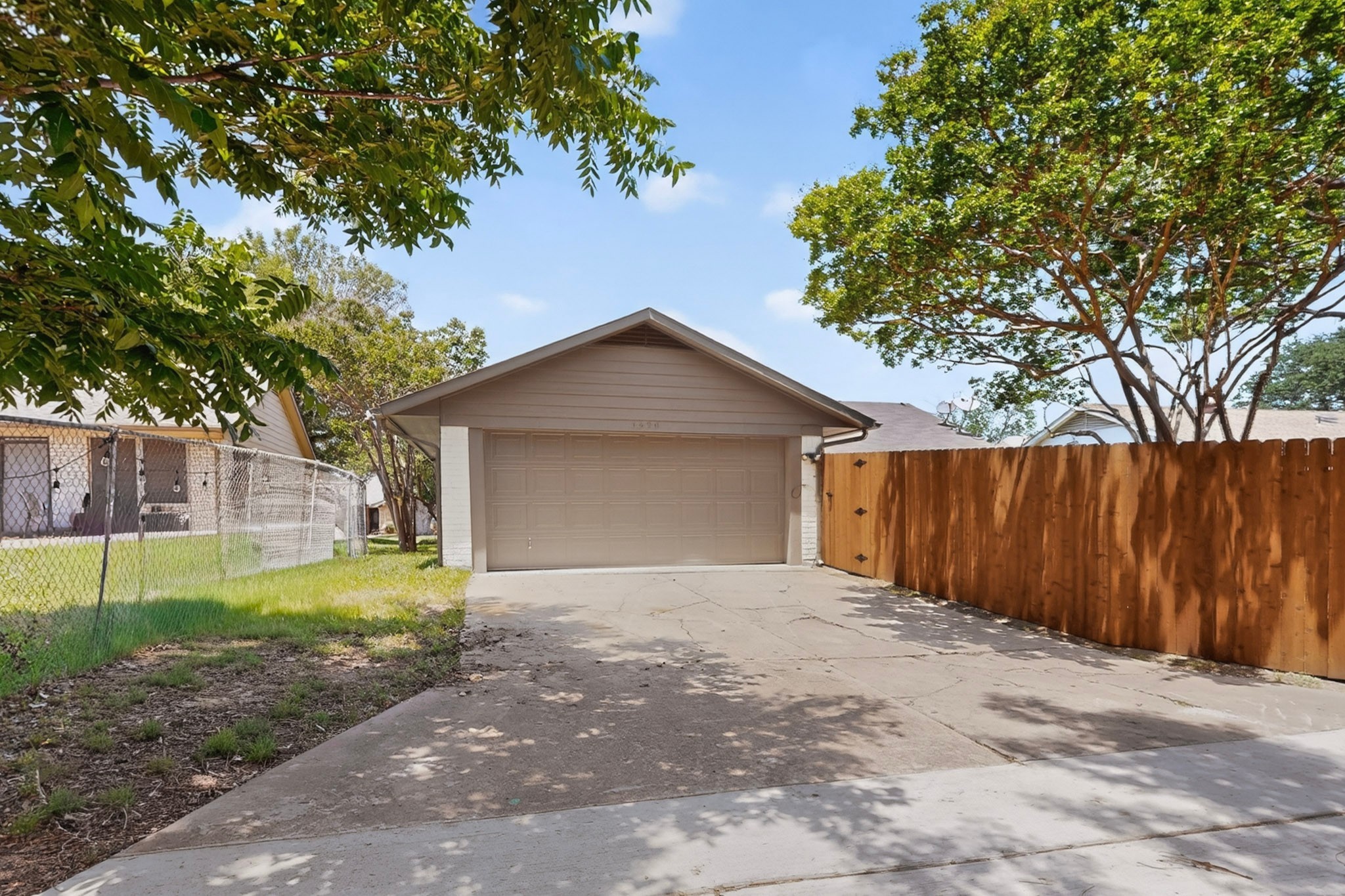 1620 Glenhill Lane Lewisville TX 75077