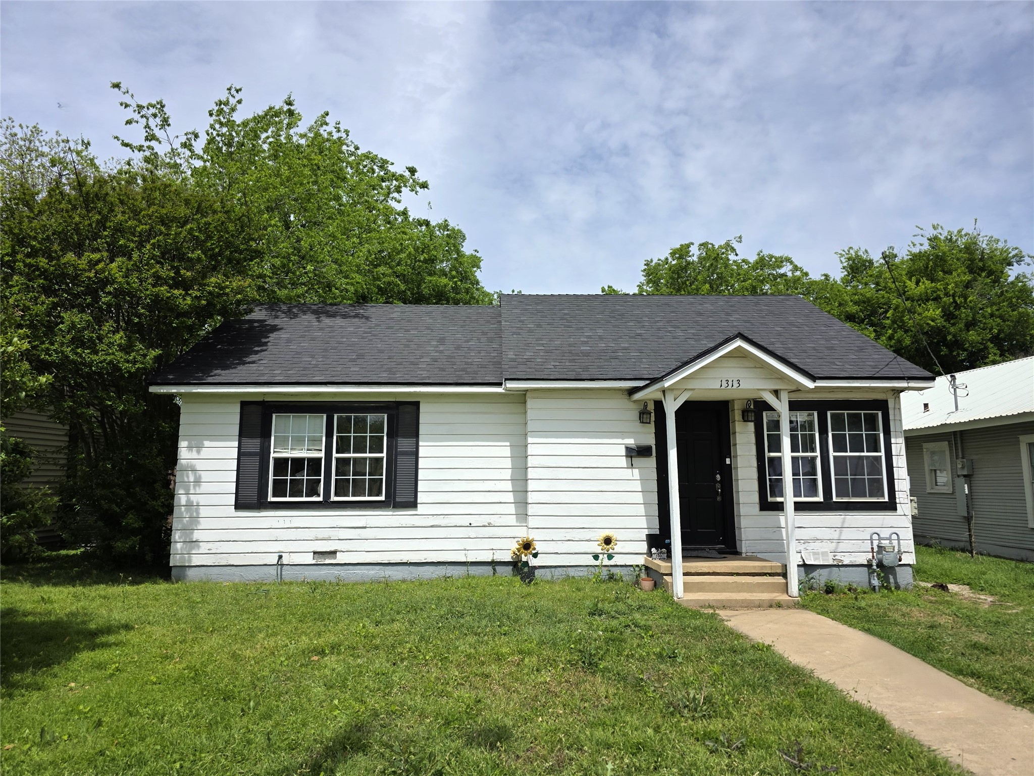 1313 Avenue J Brownwood TX 76801