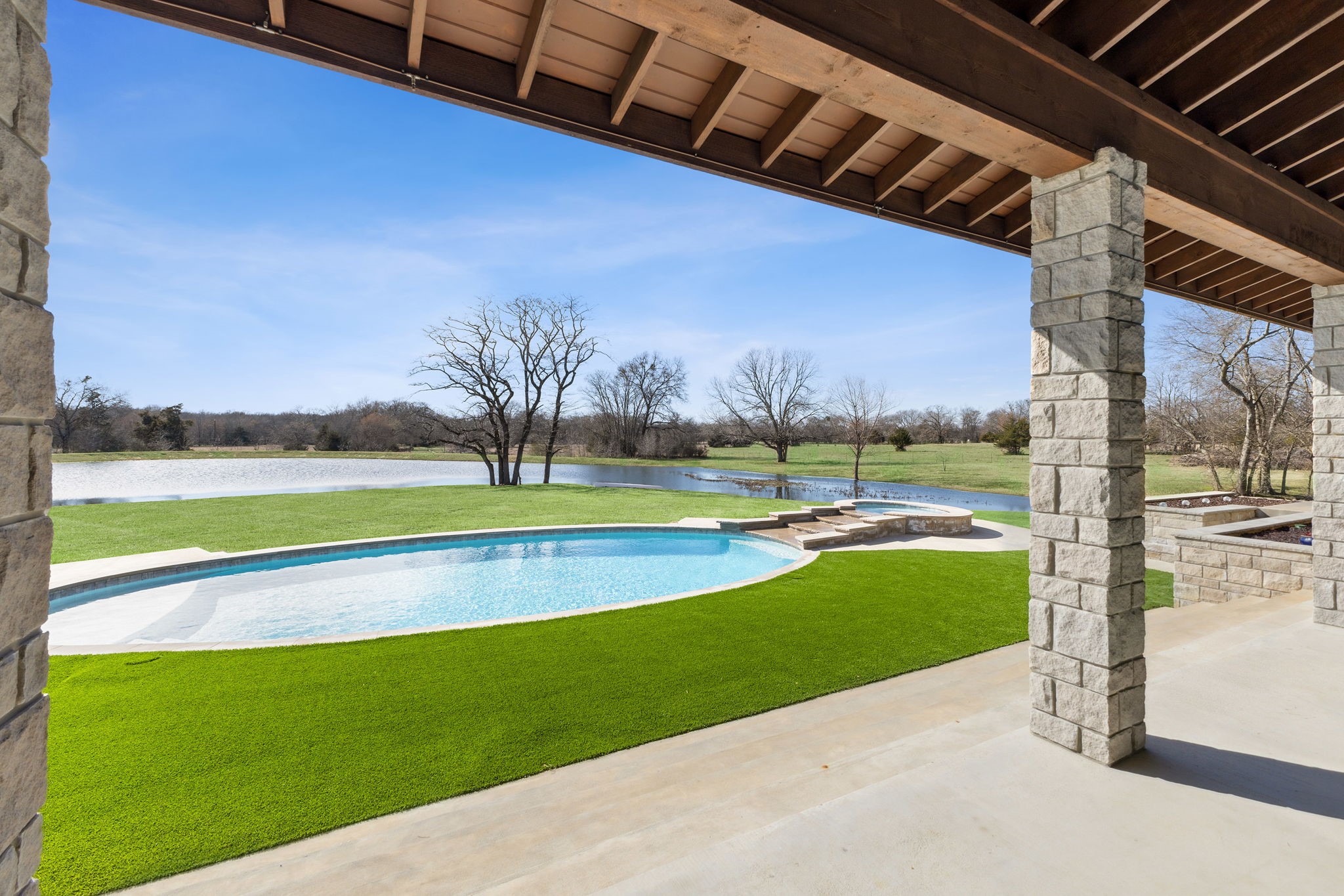1818 County Road 1151 Cumby TX 75433