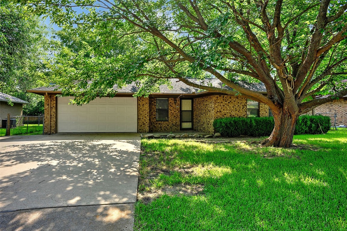 737 Patricia Drive Sherman TX 75090