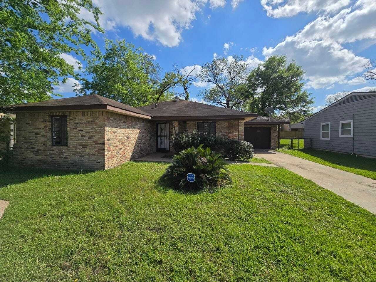 5118 Cortelyou Lane Houston TX 77021