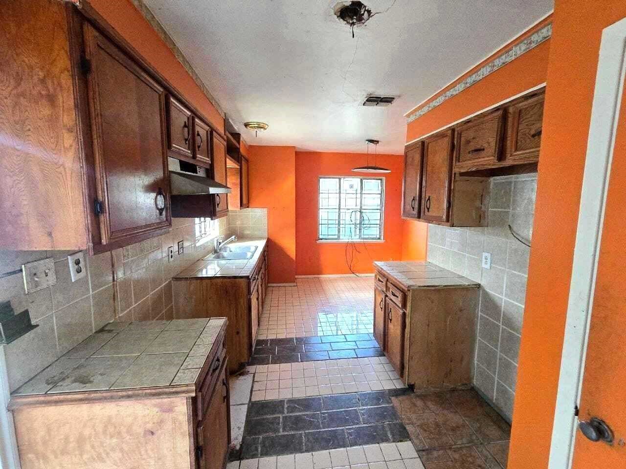 5118 Cortelyou Lane Houston TX 77021