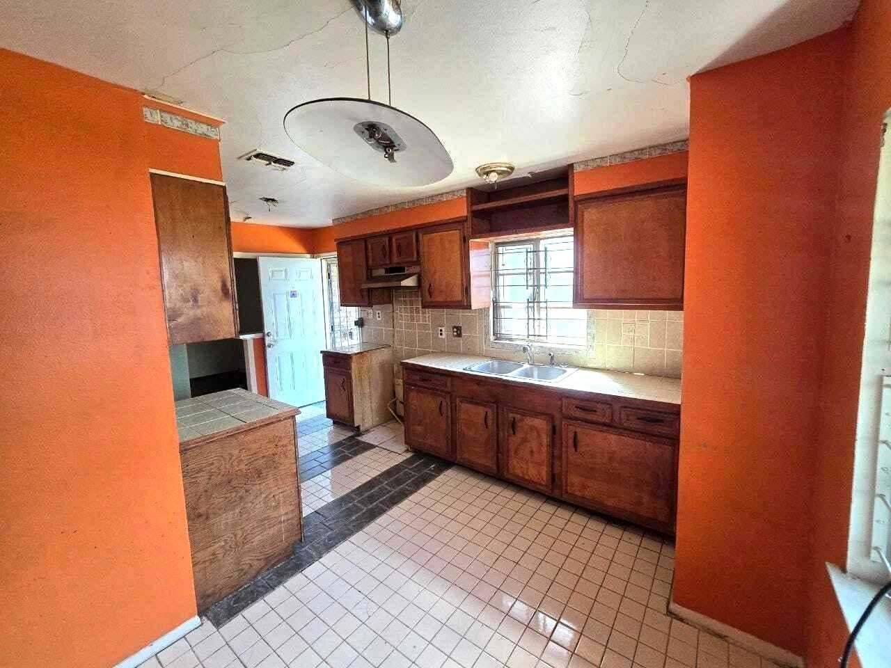 5118 Cortelyou Lane Houston TX 77021