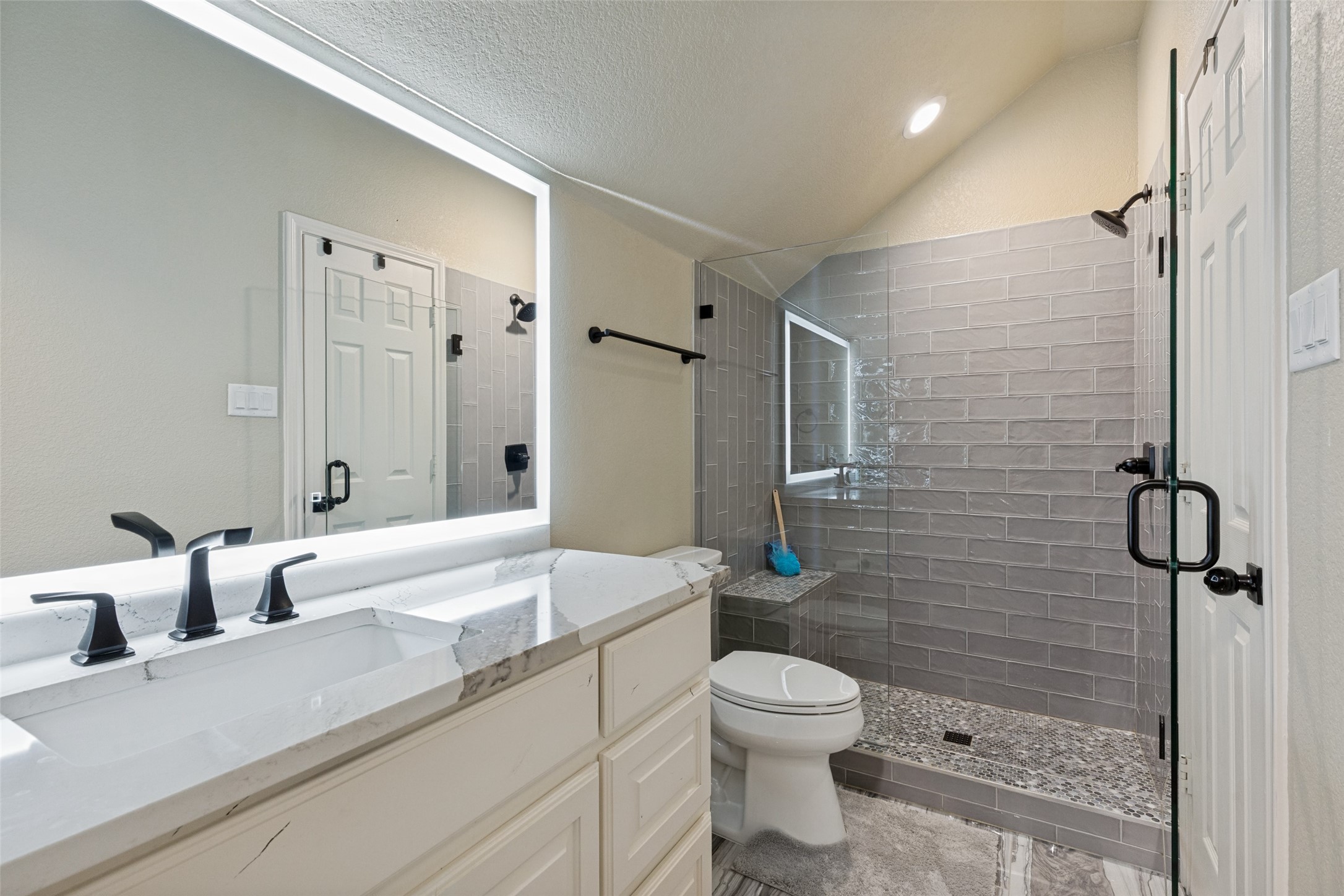 1148 County Road 1591 Alvord TX 76225