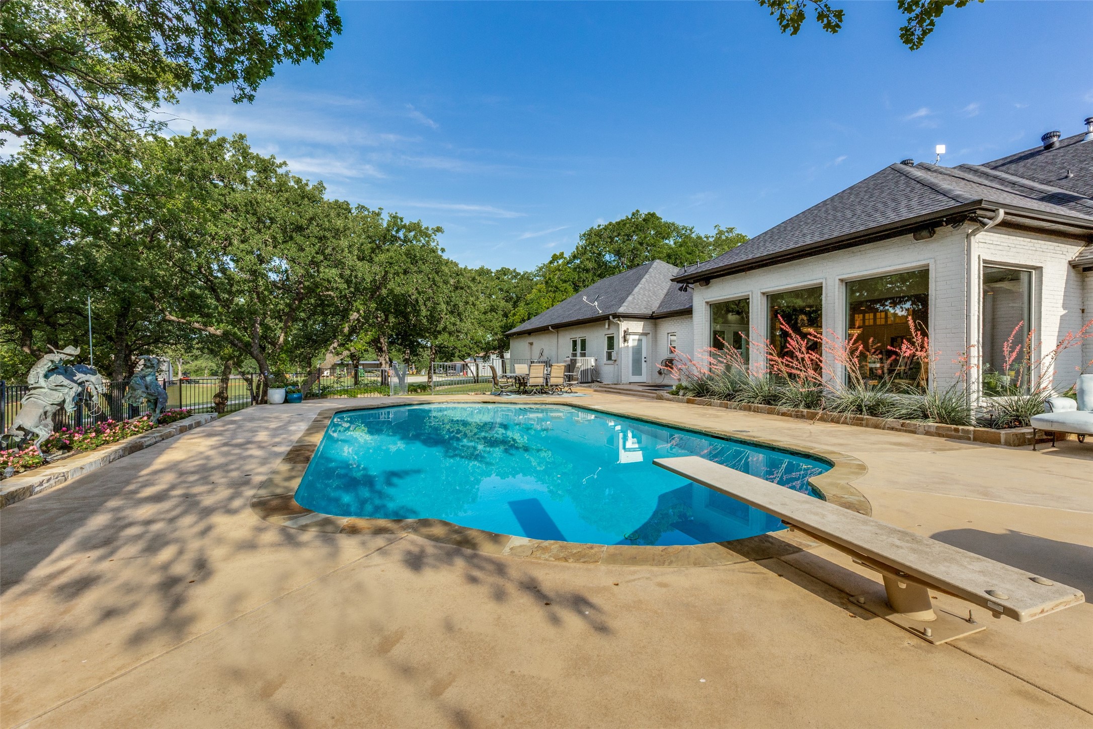 1148 County Road 1591 Alvord TX 76225