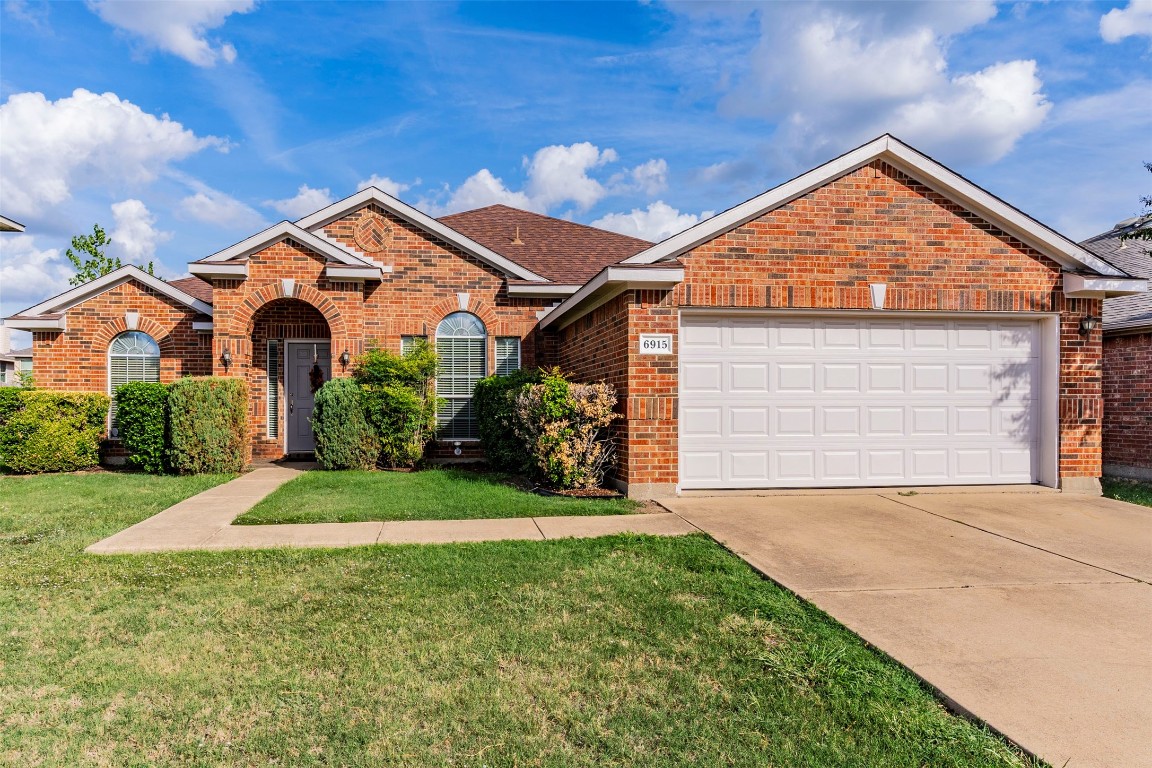 6915 Evening Shade Lane Arlington TX 76002