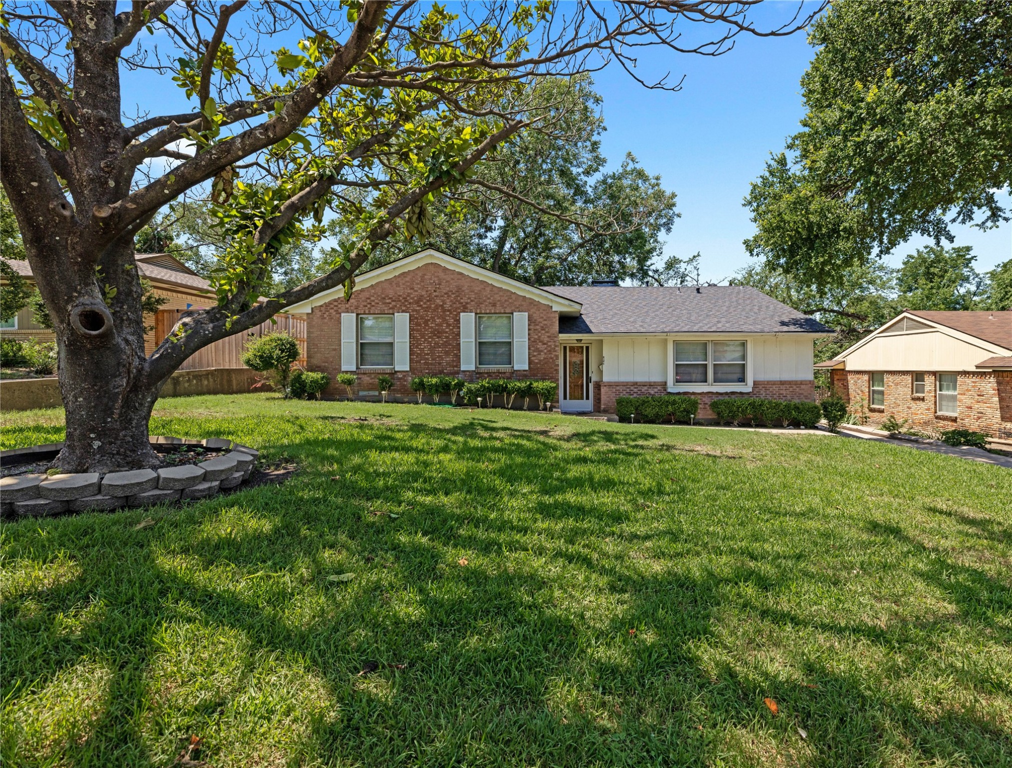 821 Sherwood Drive Richardson TX 75080