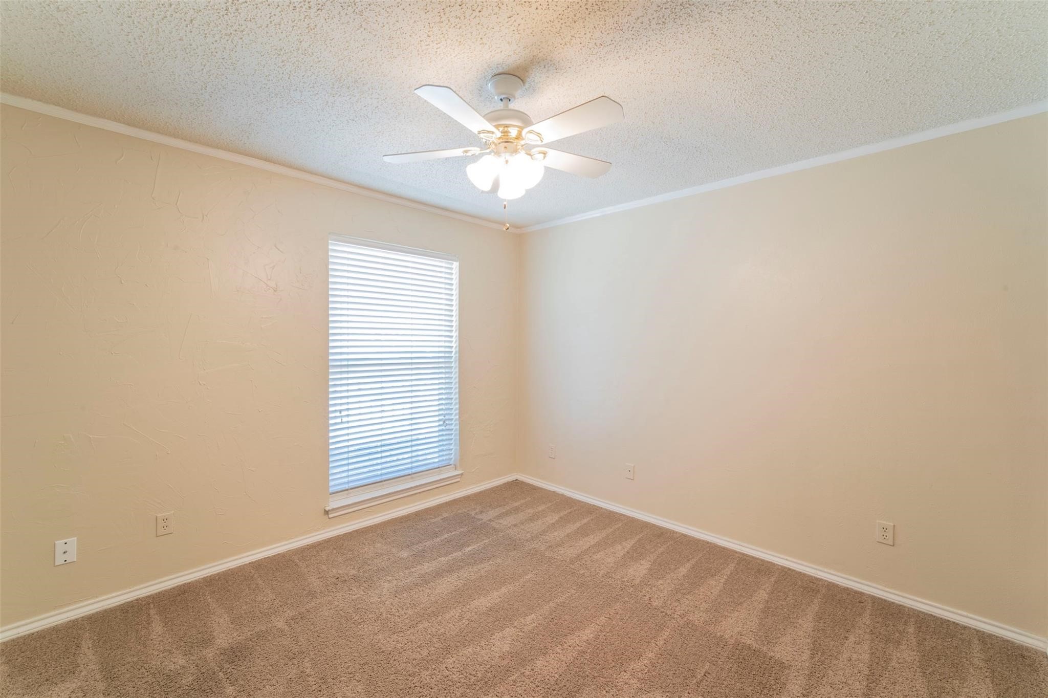 1804 Lincolnshire Drive Bedford TX 76021