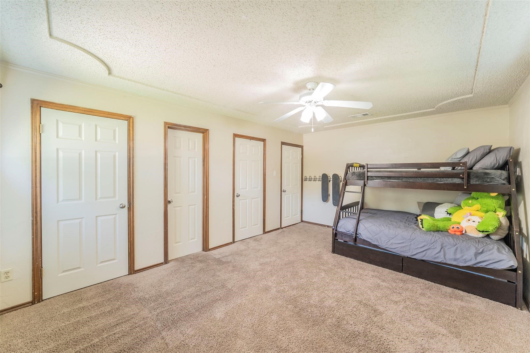 1804 Lincolnshire Drive Bedford TX 76021