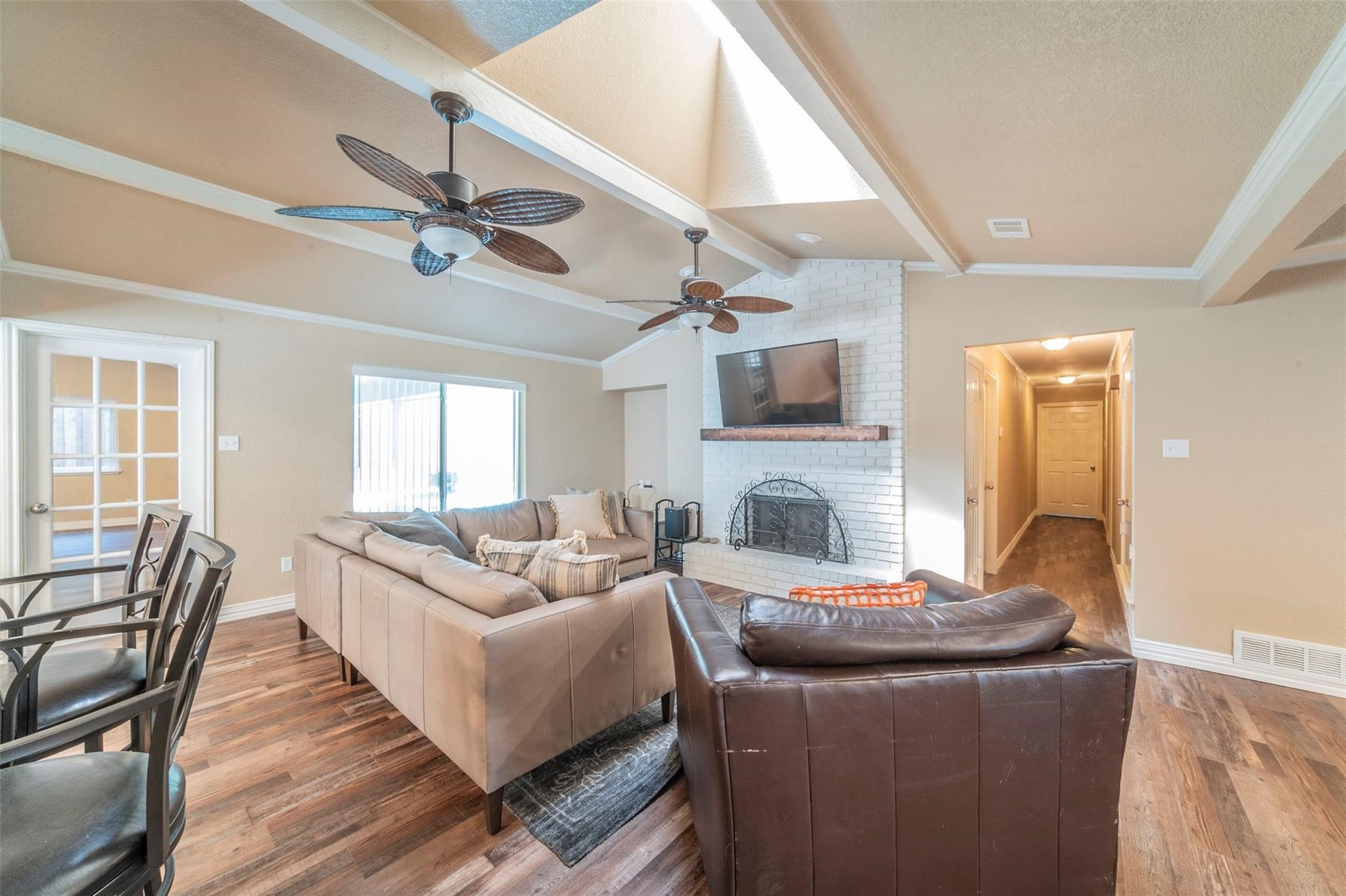 1804 Lincolnshire Drive Bedford TX 76021