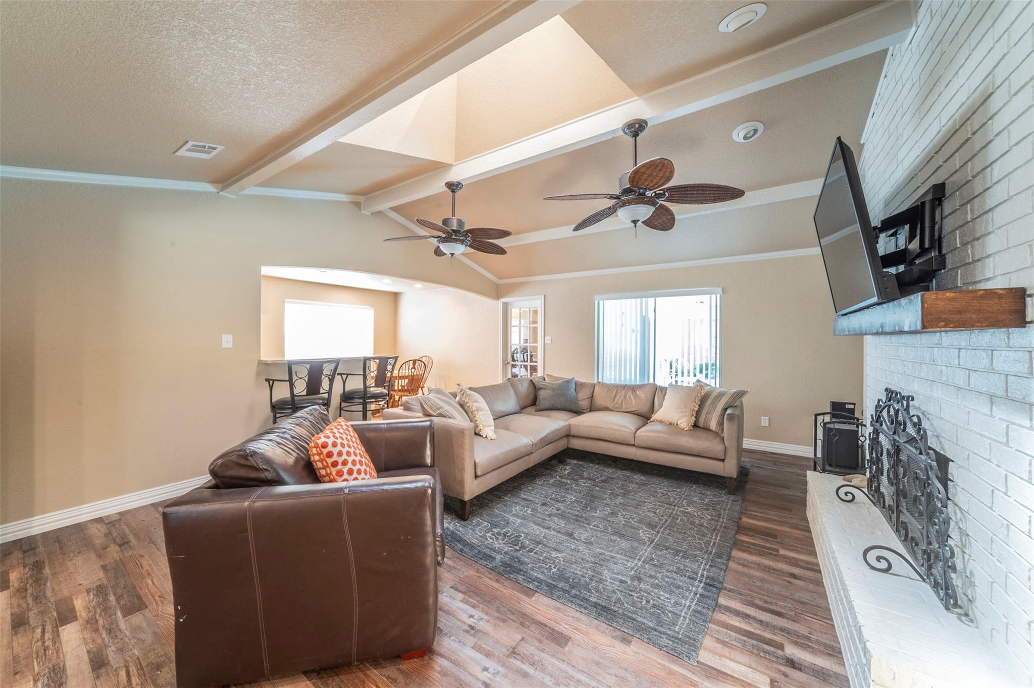 1804 Lincolnshire Drive Bedford TX 76021