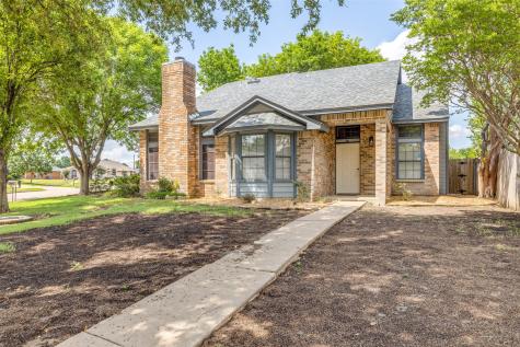 861 Valleybrooke Drive Arlington TX 76001