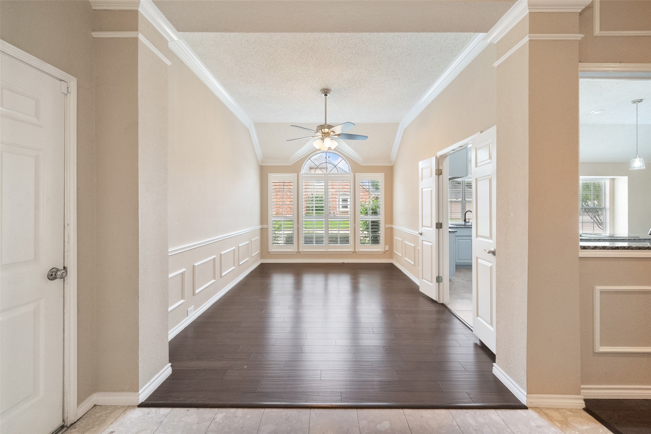 6101 Fox Hunt Drive Arlington TX 76001