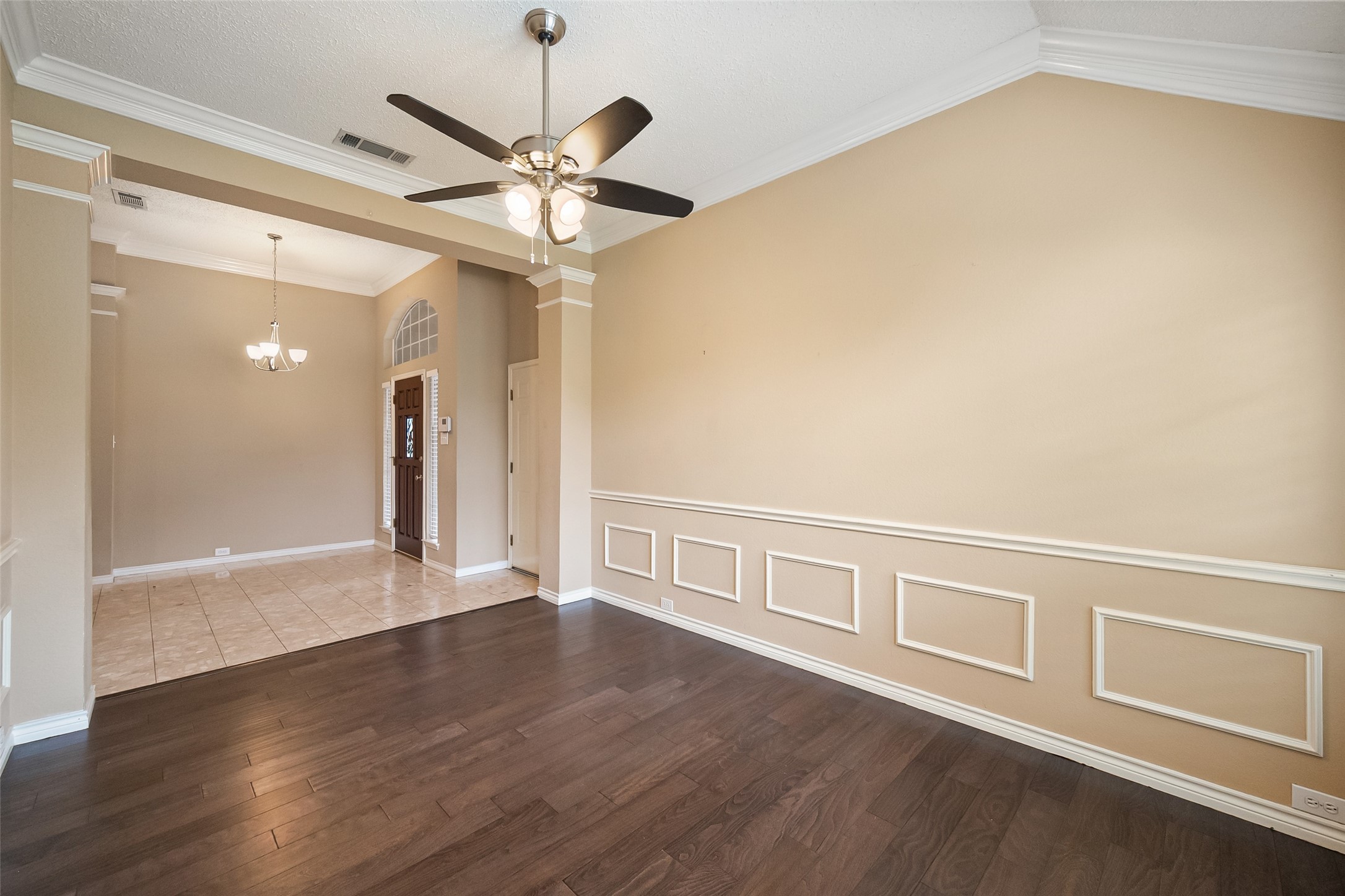6101 Fox Hunt Drive Arlington TX 76001