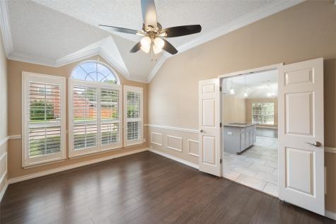 6101 Fox Hunt Drive Arlington TX 76001