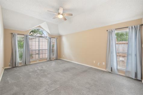 6101 Fox Hunt Drive Arlington TX 76001